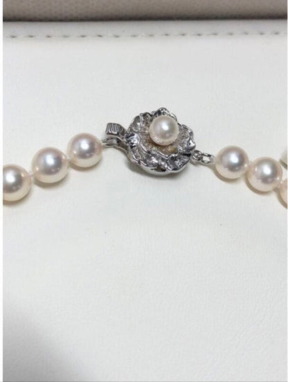 Matsuzakaya Akoya pearl necklace with 6.5-7.0mm pearls and matching 6.7mm k14wg earrings