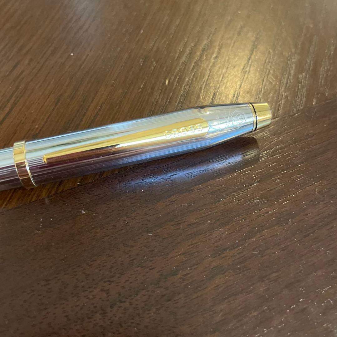 CROSS Milrist Cap-Type Ballpoint Pen No.32 with metal body in single color design