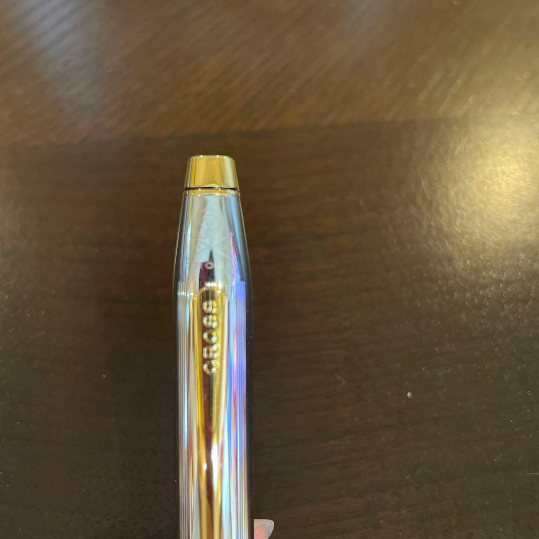 CROSS Milrist Cap-Type Ballpoint Pen No.32 with metal body in single color design