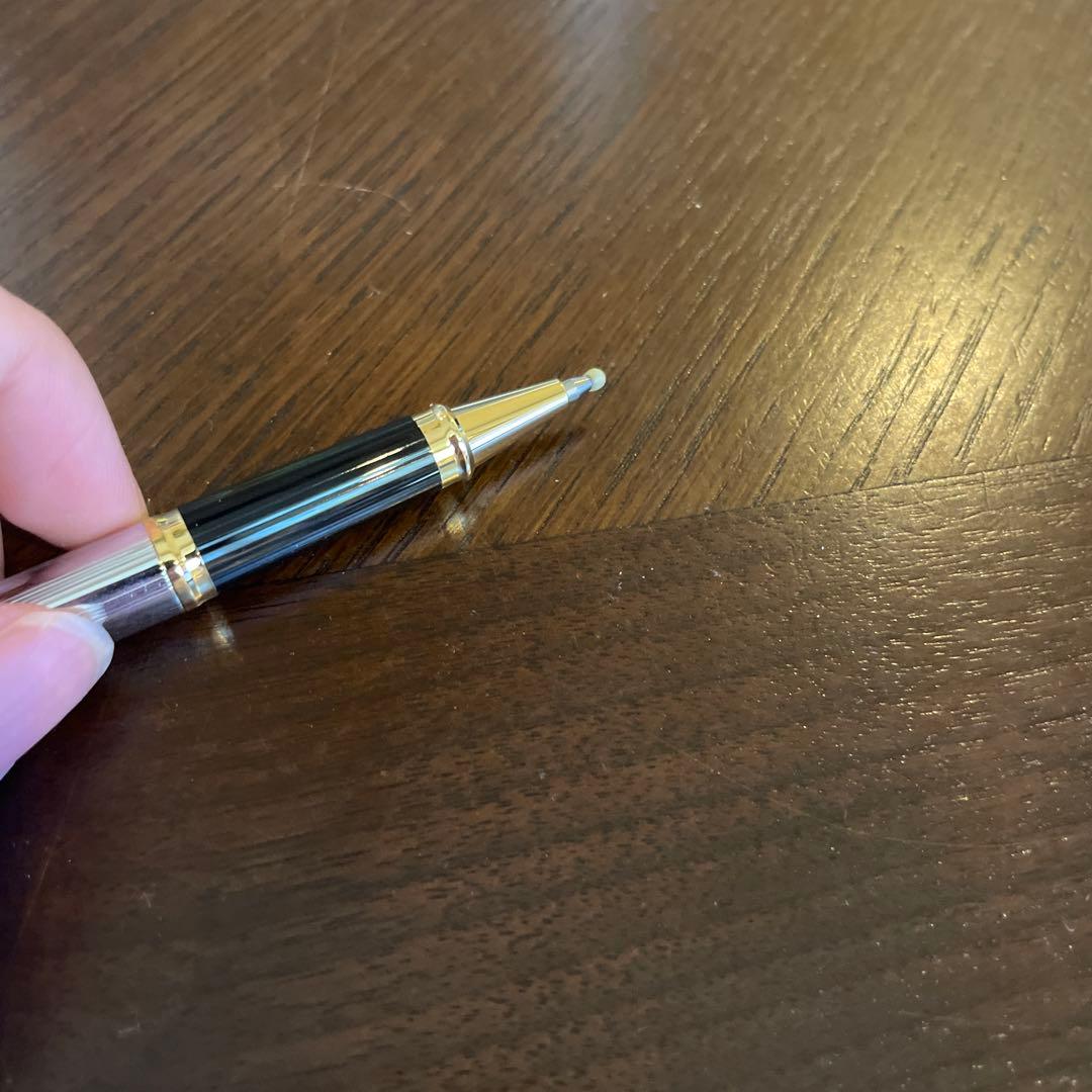 CROSS Milrist Cap-Type Ballpoint Pen No.32 with metal body in single color design