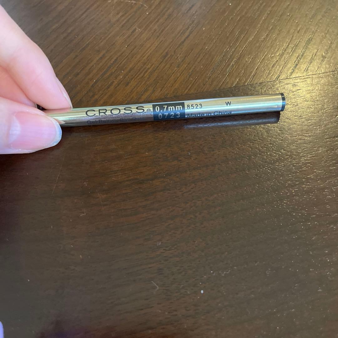 CROSS Milrist Cap-Type Ballpoint Pen No.32 with metal body in single color design