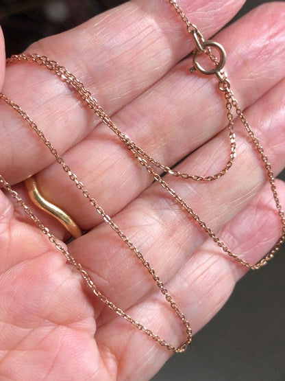 Agete K10 chain necklace 40cm length weighing 1.17g in gold tone on white background