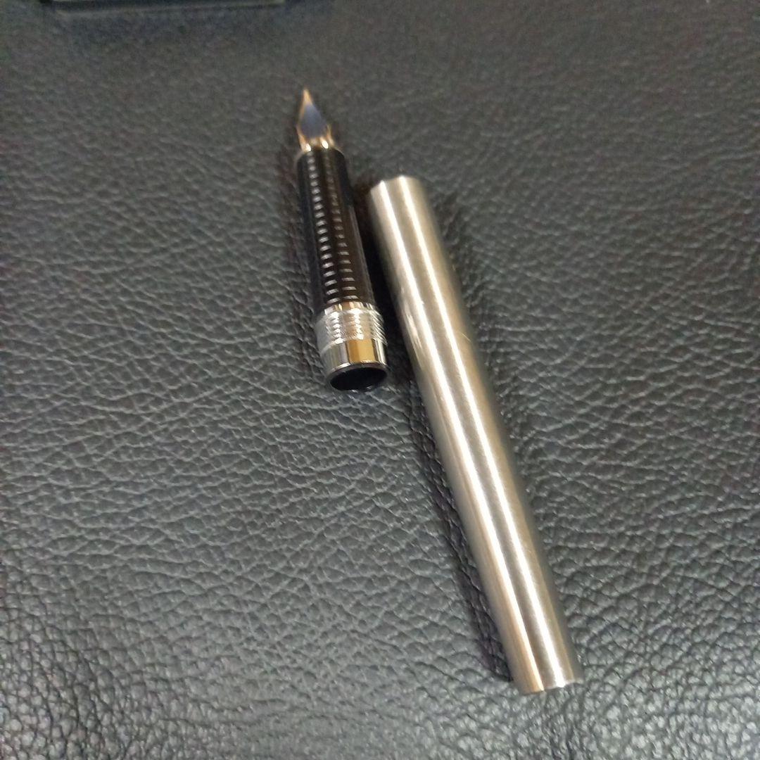 Pilot Young Rex vintage fountain pen model H1281 with 14k fine nib, used condition