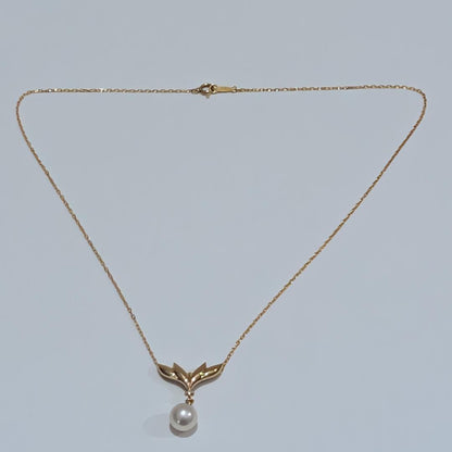Mikimoto pearl diamond necklace with 7.5mm pearl pendant in 18K yellow gold on 40cm chain