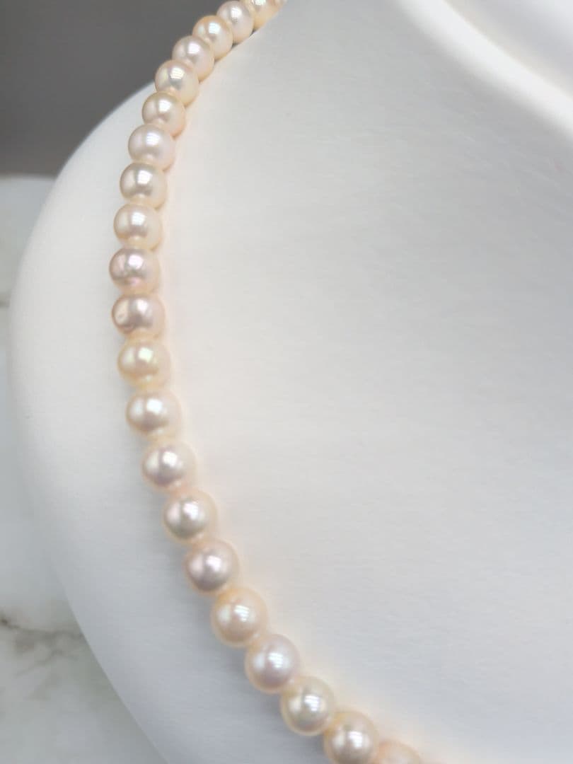 Akoya Genuine Pearl Necklace 6.5-7mm White Pink pearls with silver clasp, 42.3cm length