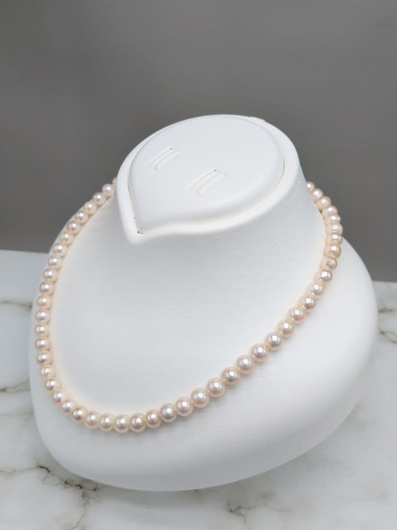 Akoya Genuine Pearl Necklace 6.5-7mm White Pink pearls with silver clasp, 42.3cm length