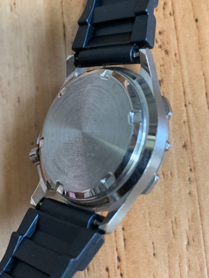 Citizen 6B08 Quartz Men's Watch — Japanese