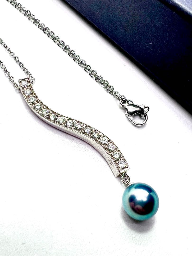 Indigo Blue round Akoya pearl necklace with 8.9mm pearls on Silver 925 chain with Vatican clasp