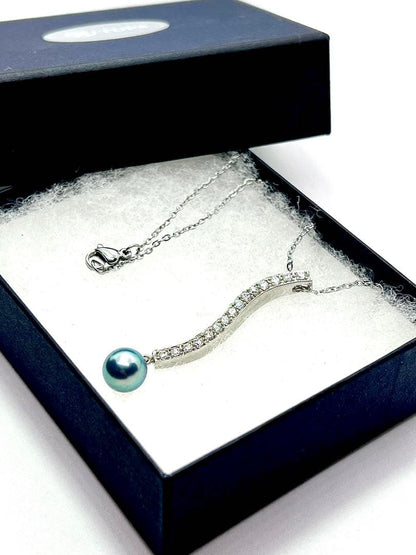 Indigo Blue round Akoya pearl necklace with 8.9mm pearls on Silver 925 chain with Vatican clasp