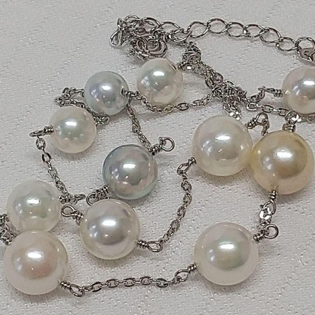 Aquoqa Honmai Pearl Station Necklace featuring 8.5-6.5mm round pearls on silver adjustable chain 40-45cm