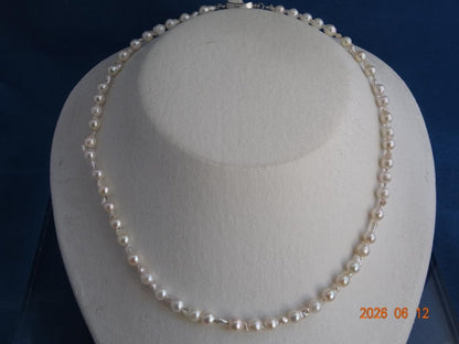 Akoya Pearl Baby Necklace with 5-5.5mm pearls and one-touch SV925 rhodium clasp
