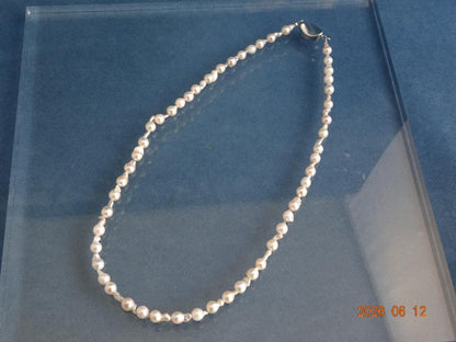 Akoya Pearl Baby Necklace with 5-5.5mm pearls and one-touch SV925 rhodium clasp