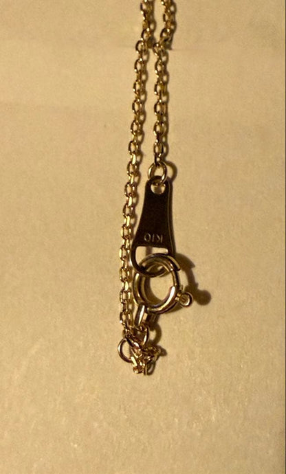 Agete K10YG long necklace in yellow gold with 80cm length displayed on a white background