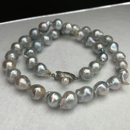 Akoya Pearl Necklace featuring 9.0-9.5mm pearls with 40cm total length displayed on white background