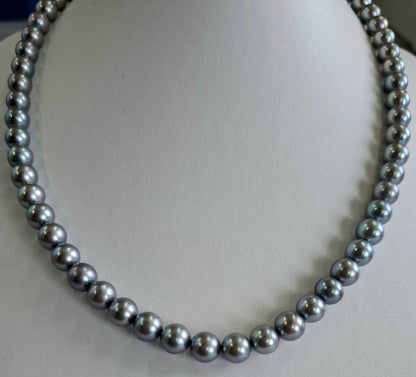 Tasaki blue-gray pearl necklace 6.5mm featuring blue-gray pearls and Juzu beads with certificate and case included