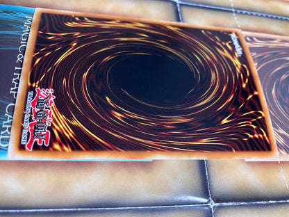 Yu-Gi-Oh Blue-Eyes White Dragon — Japanese