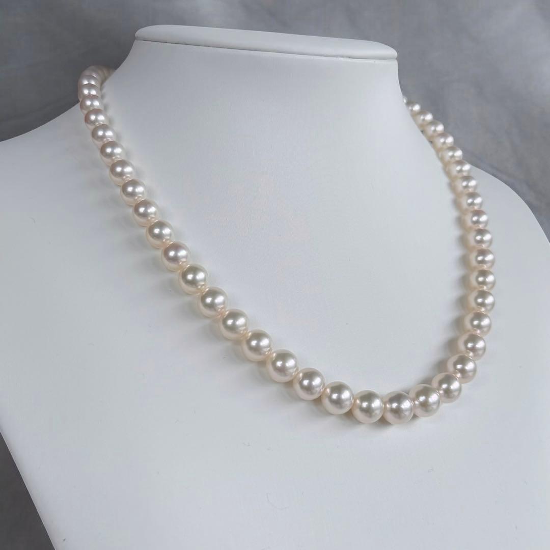 Highest grade Aurora Hanadama Tasaki Akoya pearl necklace with gradient pearls, 42 cm length