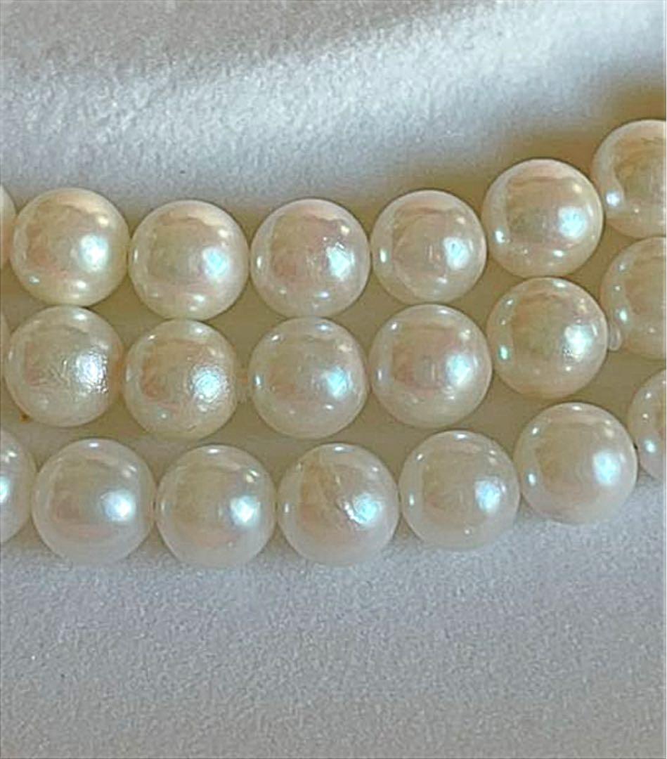 Akoya pearl necklace and earrings set in silver with white pearls 125cm necklace and 8mm earrings