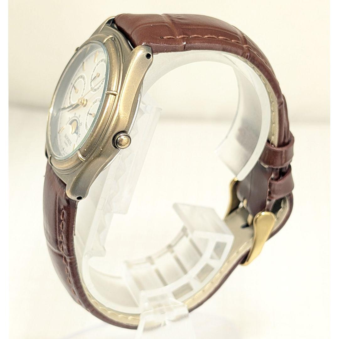CASIO R-22 Quartz Men's Watch — Japanese