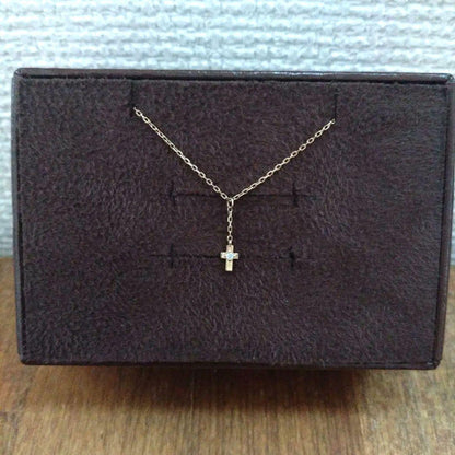 Agete Necklace Cross in K10 Yellow Gold with diamond center and adjustable 42 cm chain, pearl back design