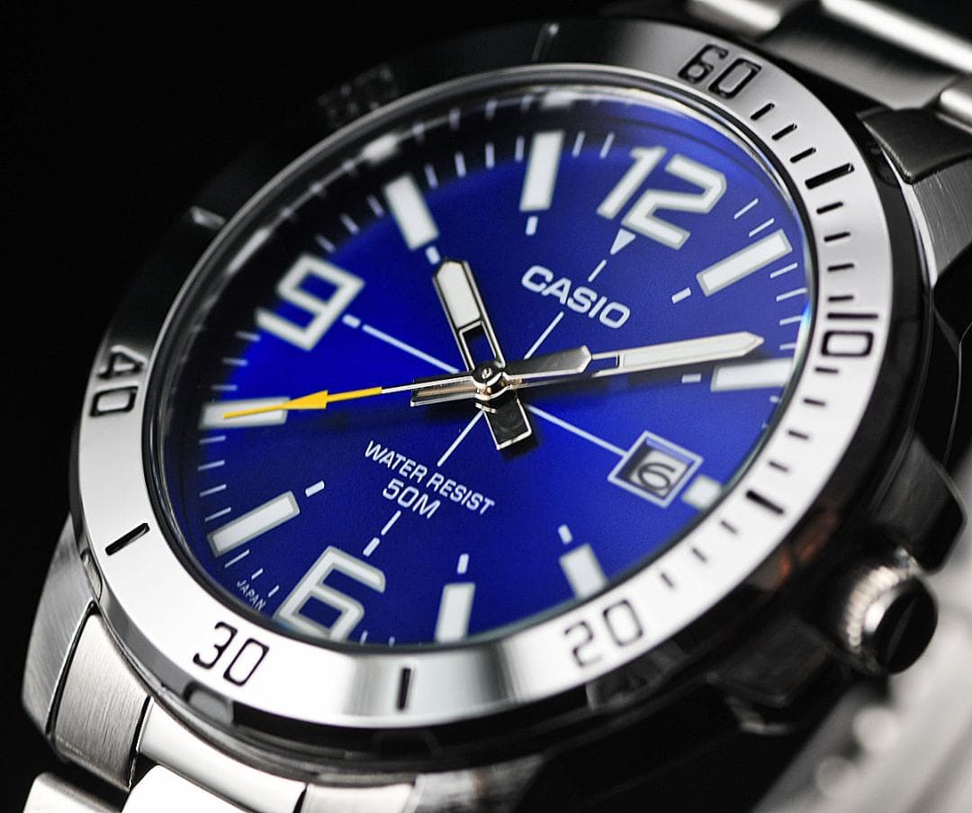 CASIO MRG-B2000BA Quartz Men's Watch — Japanese