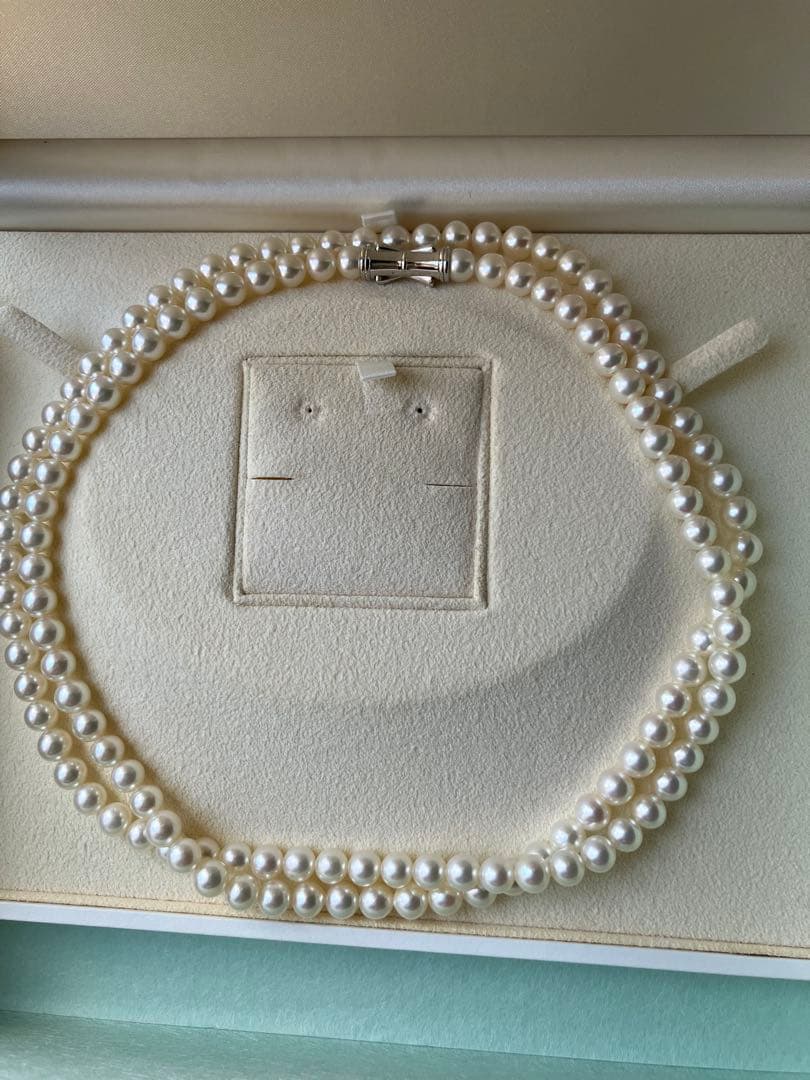 TASAKI pearl necklace with 6.0mm to 6.5mm pearls measuring 84cm in length