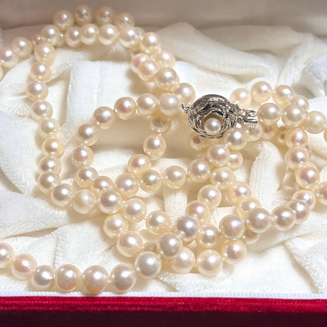 Akoya Pearl long necklace with 6mm white pearls measuring 92 cm in length