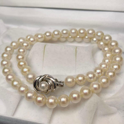 Tasaki Akoya pearl necklace with 7.3 to 7.5mm white pearls and silver S clasp, 41cm long