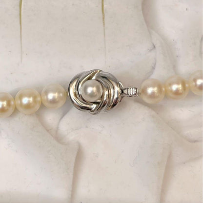 Tasaki Akoya pearl necklace with 7.3 to 7.5mm white pearls and silver S clasp, 41cm long