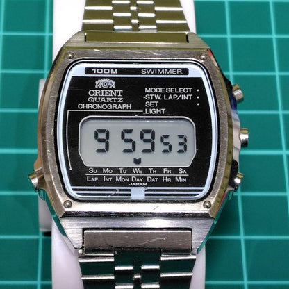 ORIENT 725304 Digital Men's Watch — Japanese