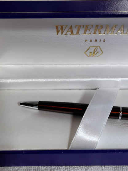 WATERMAN Metropolitan Series ballpoint pen in maroon metallic with silver metallic clip on white background