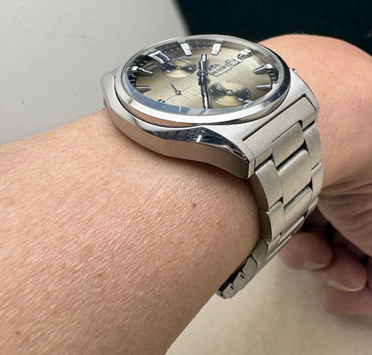 ORIENT 012 Quartz Men's Watch — Japanese