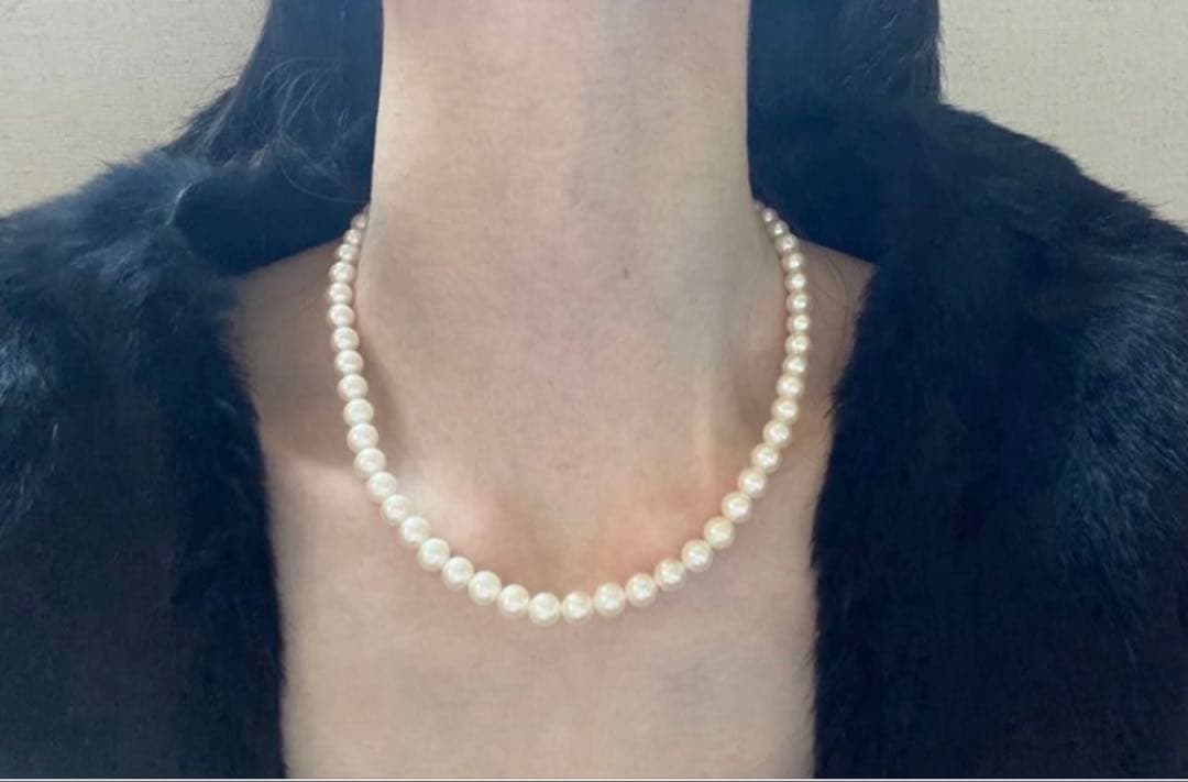 Perlite Akoya 7mm white round pearl necklace and drop earrings set on 41cm K14WG chain