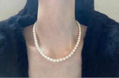 Perlite Akoya 7mm white round pearl necklace and drop earrings set on 41cm K14WG chain