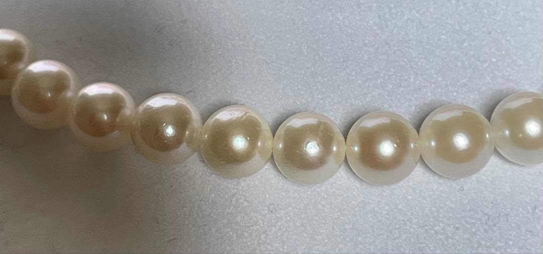 Perlite Akoya 7mm white round pearl necklace and drop earrings set on 41cm K14WG chain