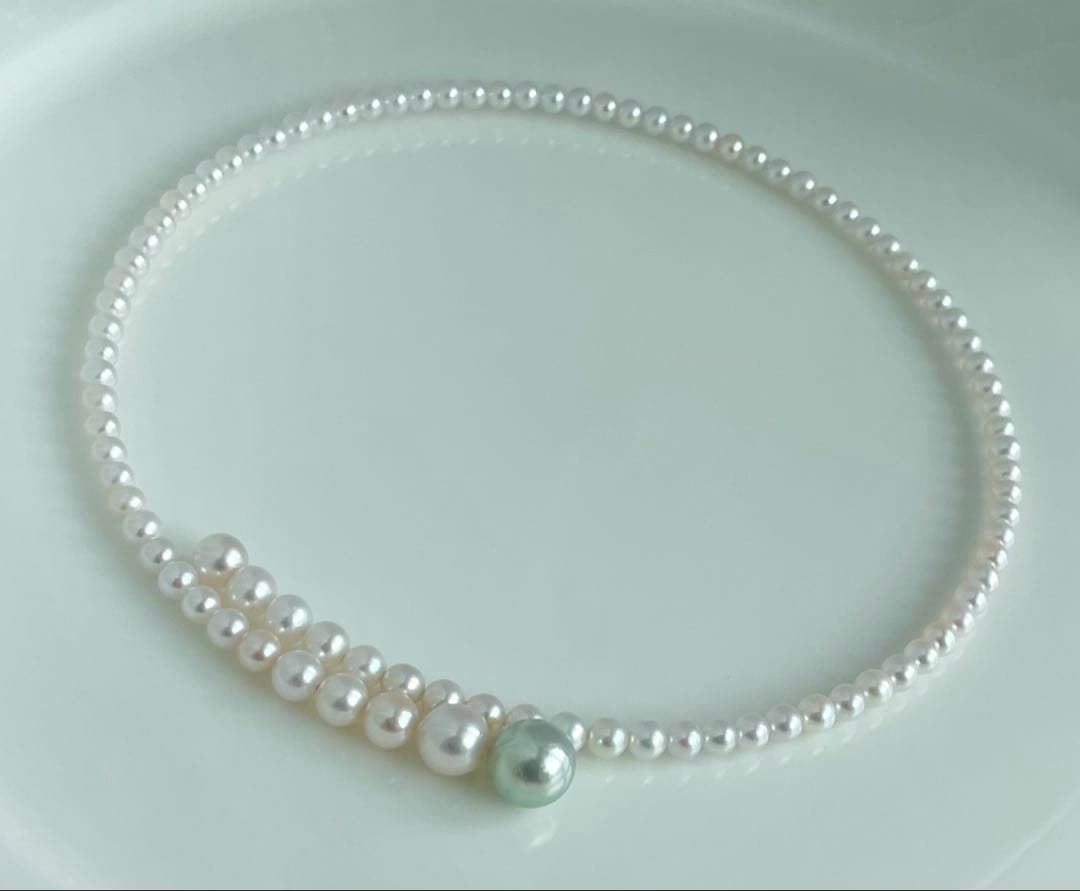 Multicolor Akoya pearl necklace with 4.0-9.3 mm pearls in omega style choker design