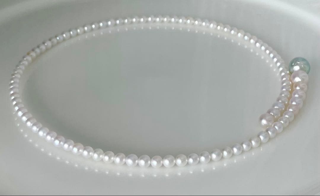 Multicolor Akoya pearl necklace with 4.0-9.3 mm pearls in omega style choker design
