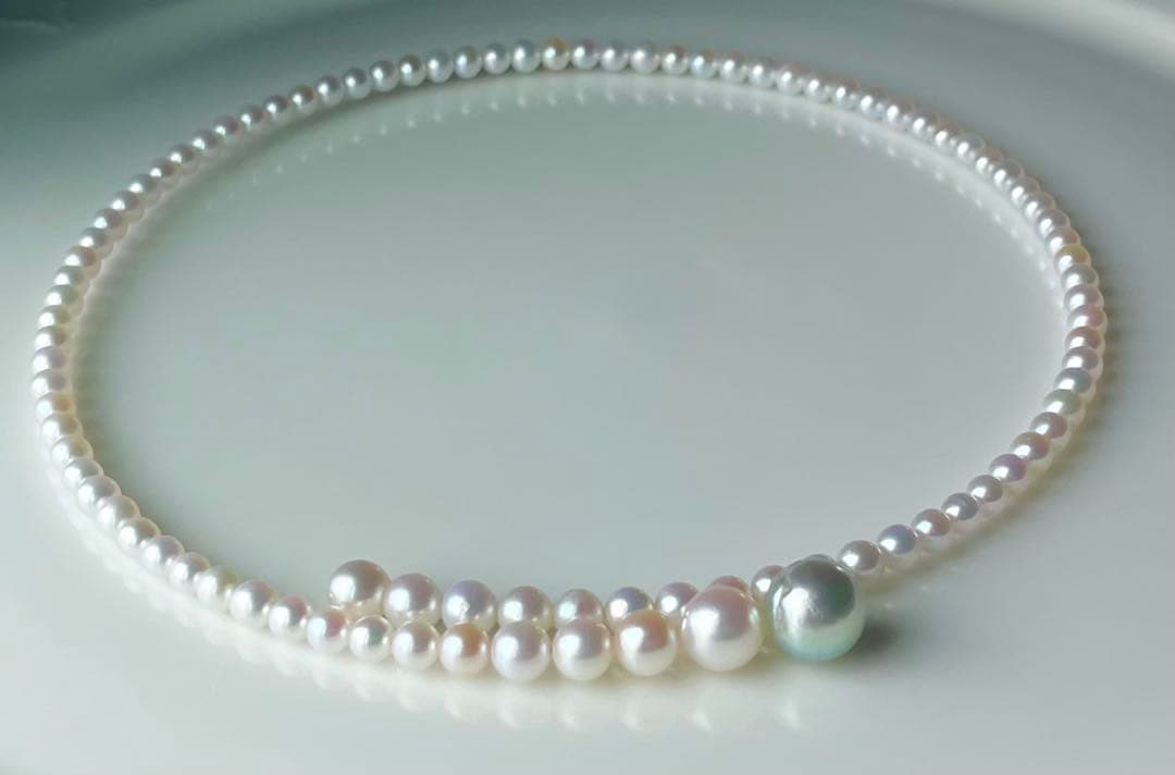 Multicolor Akoya pearl necklace with 4.0-9.3 mm pearls in omega style choker design