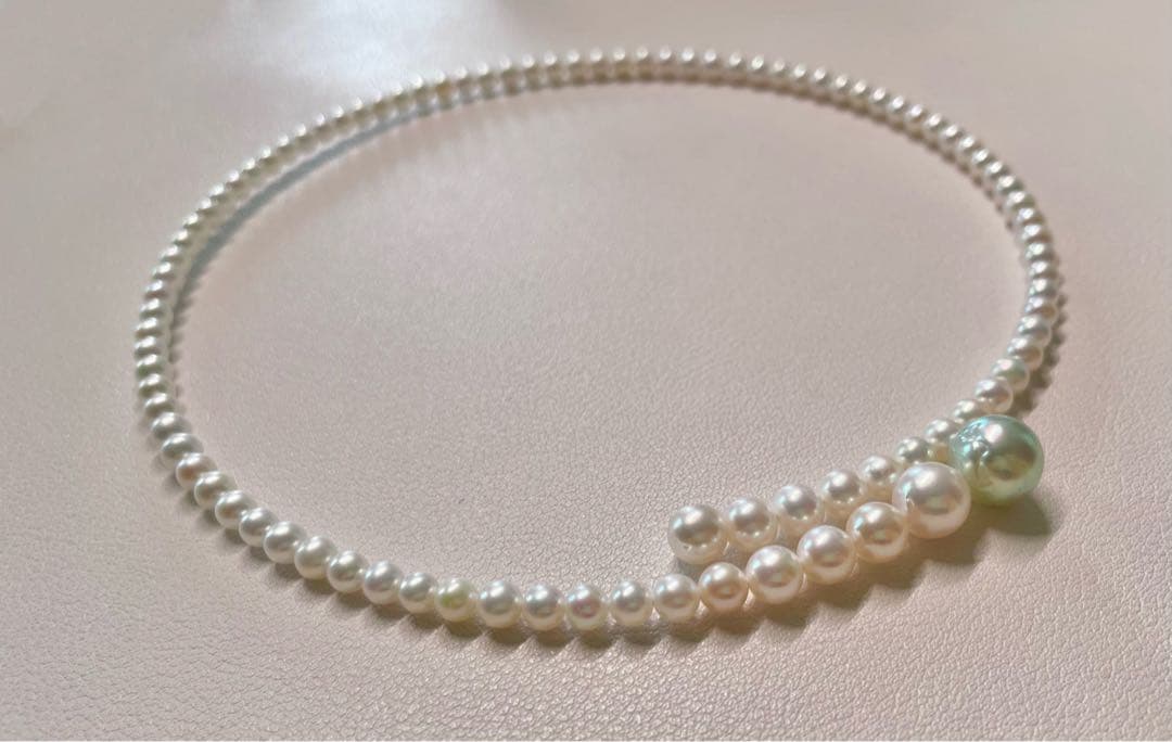 Multicolor Akoya pearl necklace with 4.0-9.3 mm pearls in omega style choker design