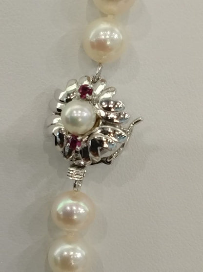Akoya pearl long necklace with 114 round 7.0-7.5mm beads and silver clasp, 84cm length
