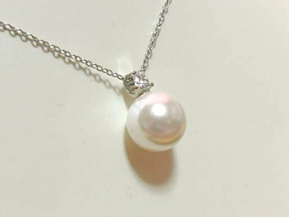 Honsha Pearl Akoya white 10mm pearl necklace with S925 silver clasp coated in K18 gold and CZ diamond accents