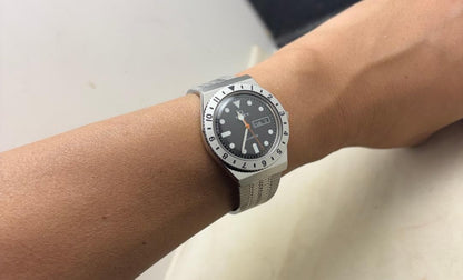 TIMEX 237 Quartz Men's Watch — Japanese