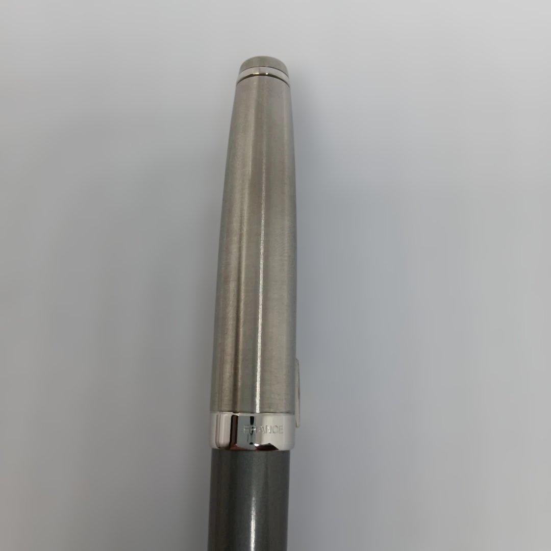 WATERMAN Emblem ES Gray CT ballpoint pen with matching gray pen sleeve set
