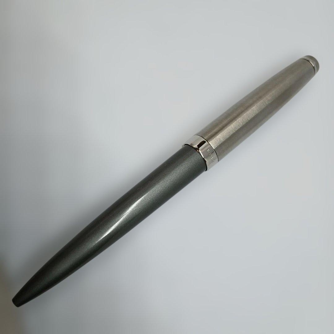 WATERMAN Emblem ES Gray CT ballpoint pen with matching gray pen sleeve set