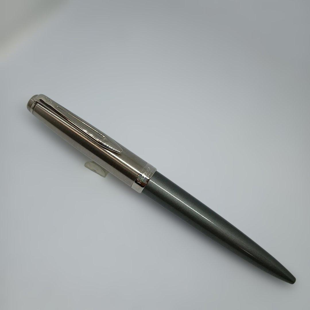 WATERMAN Emblem ES Gray CT ballpoint pen with matching gray pen sleeve set