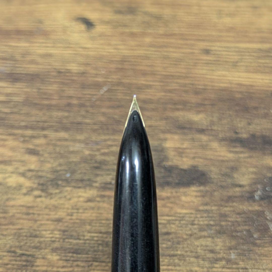 Pilot Fountain Pen E-200 with 14K gold nib and SUPER-V type cap showing scratches and marks