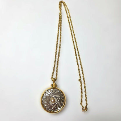 MIKIMOTO 3mm baby pearl necklace with loupe chain in good condition with pouch packaging and bubble wrap