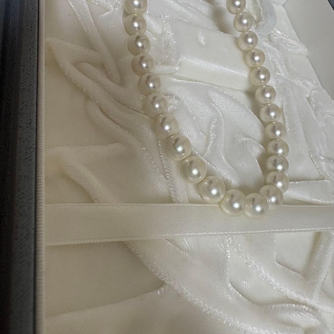 White Akoya pearl necklace with 8.0mm genuine pearls and 40 cm length