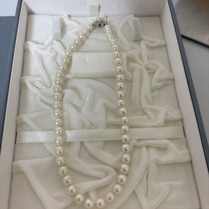 White Akoya pearl necklace with 8.0mm genuine pearls and 40 cm length