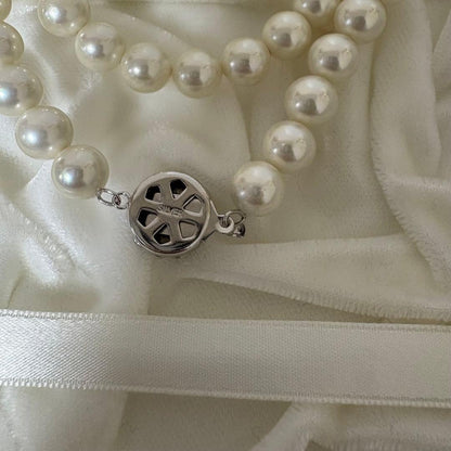 White Akoya pearl necklace with 8.0mm genuine pearls and 40 cm length